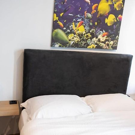 Cozy Modern Studio In Thessalonikiアパートメント エクステリア 写真