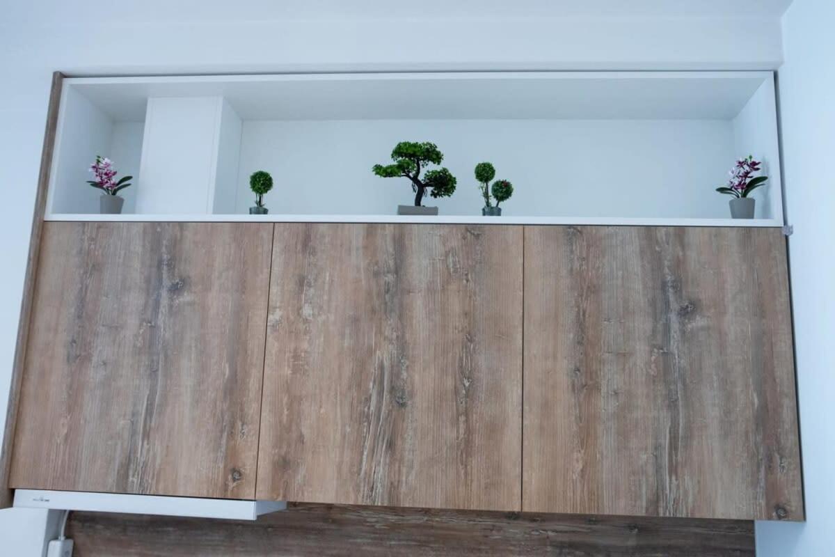 Cozy Modern Studio In Thessalonikiアパートメント エクステリア 写真